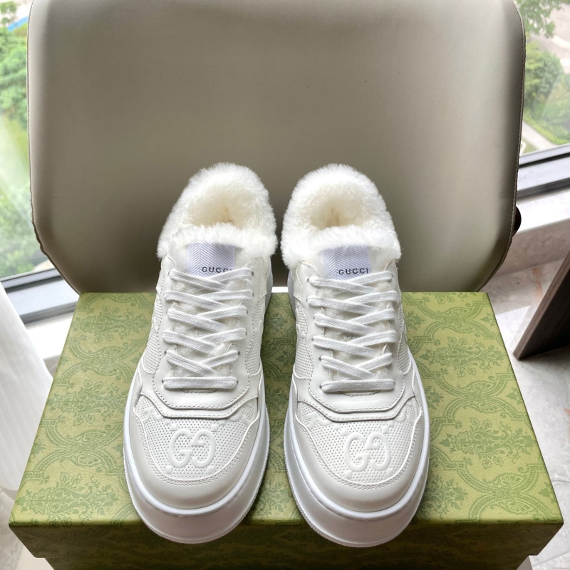 G*u*i casual shoes